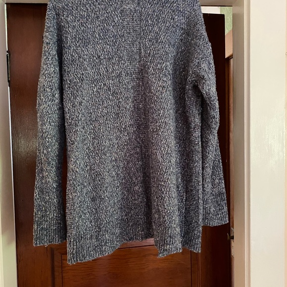 Large Liz Claiborne cardigan - Picture 2 of 2
